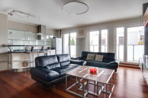 Lasek Marceliński 2-Bedroom Apartment